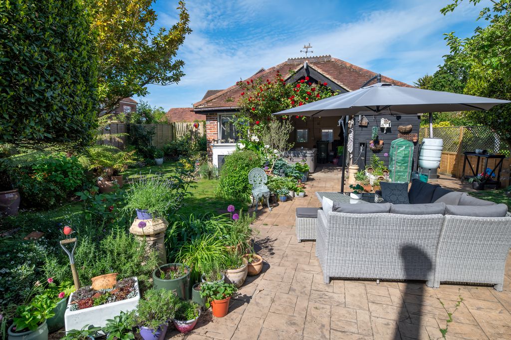 2 Fishers Hill
